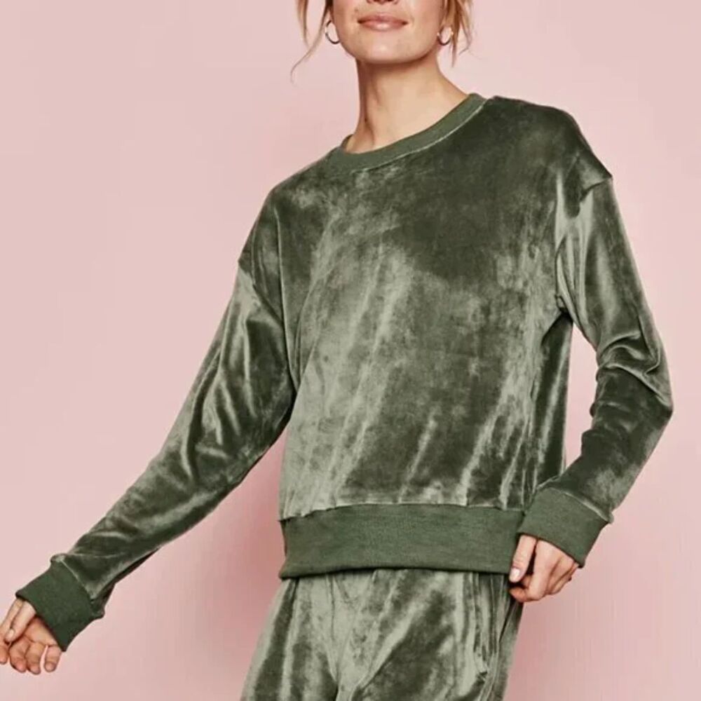 NWT Summersalt M Crewneck Velour Sweatshirt Soft 2000s Y2K Athleisure Comfy